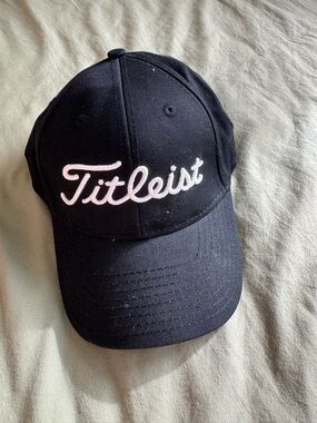 Titleist Black and White Golf Hat Interior with Script Logos